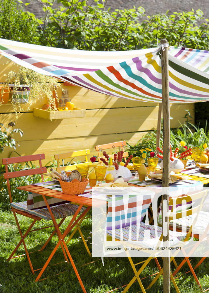 Summer garden table Summer garden table,