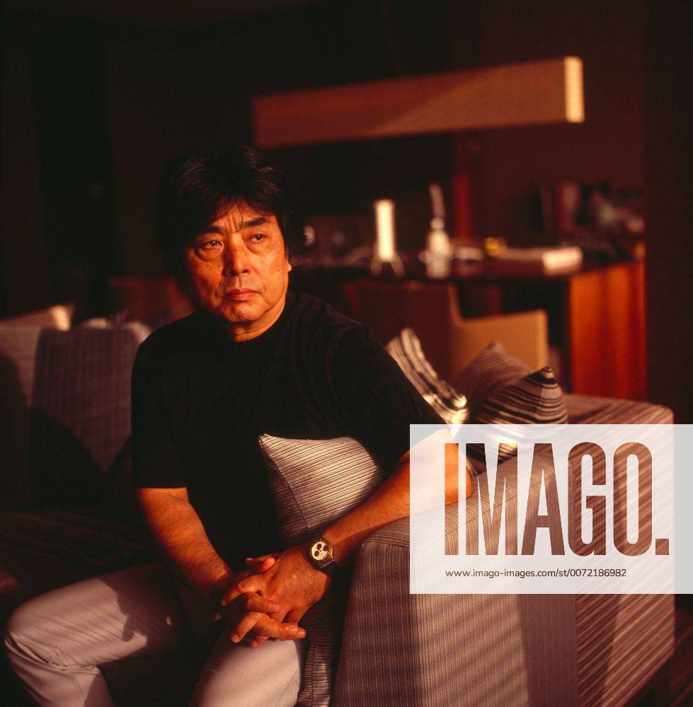 Aug 27, 2010 - Tokyo, Japan - Japanese novelist and filmmaker RYU MURAKAMI poses for photos in Tokyo, Japan. Ryu Murakami was born as Ryunosuke Murakami in Sasebo, Nagasaki in 1952. Murakami s first work, the short novel Almost Transparent Blue deals with promiscuity and drug use among disaffected Japanese youth and won the newcomer s literature prize and the Akutagawa Prize in 1976. The novel is a best seller in Japan and its sales volume reached 3.5 million. - ZUMAc32_