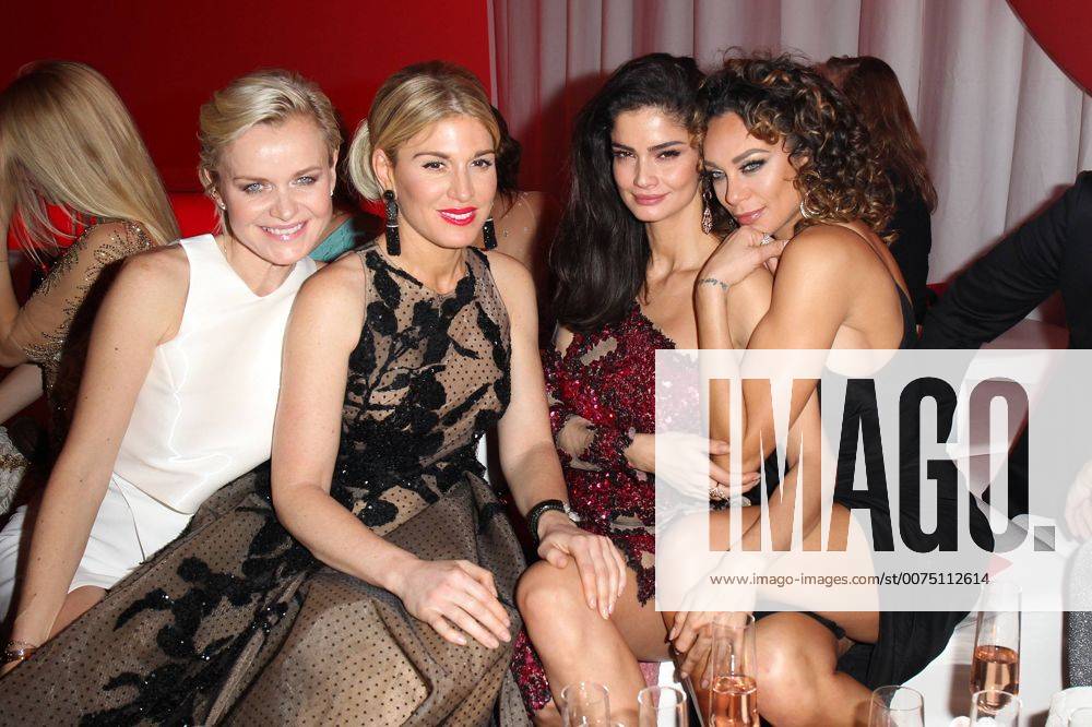 Barbara Sturm, Hofit Golan, Shermine Shahrivar und Lilly Becker beim Mon Cheri Barbara Tag am 02.12.2016 in München Mon Cheri Barbara Tag 2016 in Muenchen
