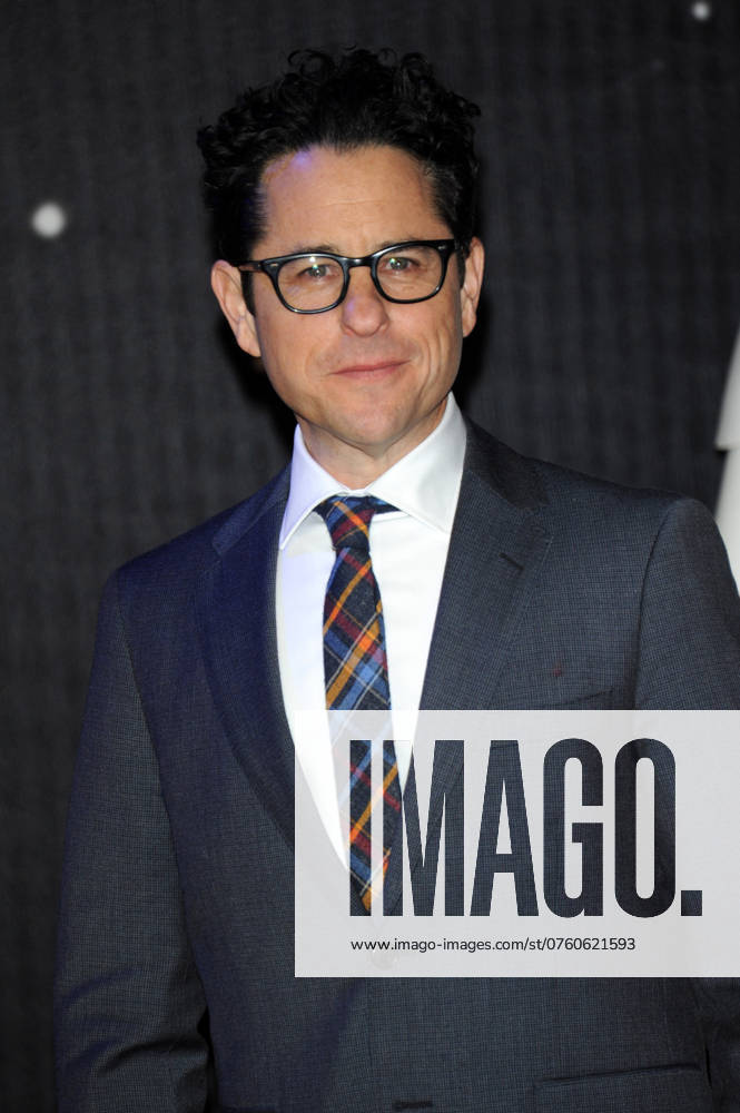 J J Abrams attends the European Film Premiere of Star Wars held at the Odeon Leicester Square on December 16, 2015 in London, England. VNMH00057