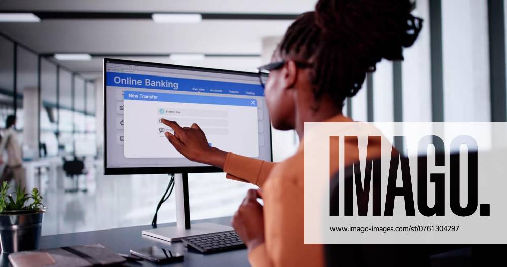Online Bank Ecommerce Money Transfer 2 Factor Authentication, Online Bank Ecommerce Money Transfer 2 Factor Authentication, Online Bank Ecommerce Money Transfer 2 Factor Authentication model released, Symbolfoto property released , 01.09.2024,