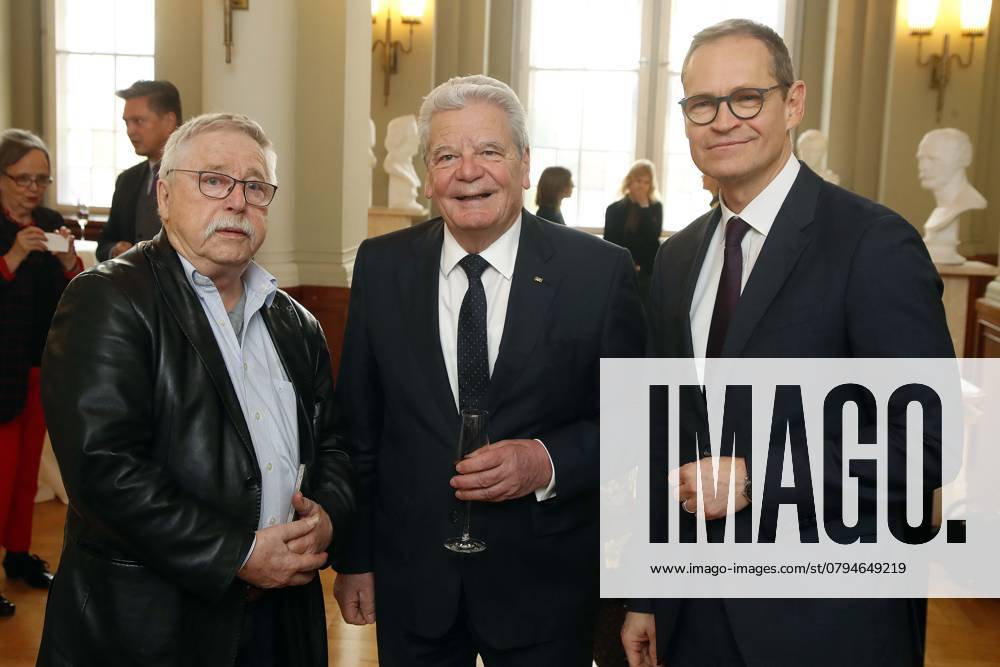 Reception of Governing Mayor at Red City Hall in Berlin to 80 Birthday from Joachim Gauck, Alt German President and Honorary citizen Berlin, with Wolf Biermann, Joachim Gauck, Michael Mueller, Berlin Germany, Germany