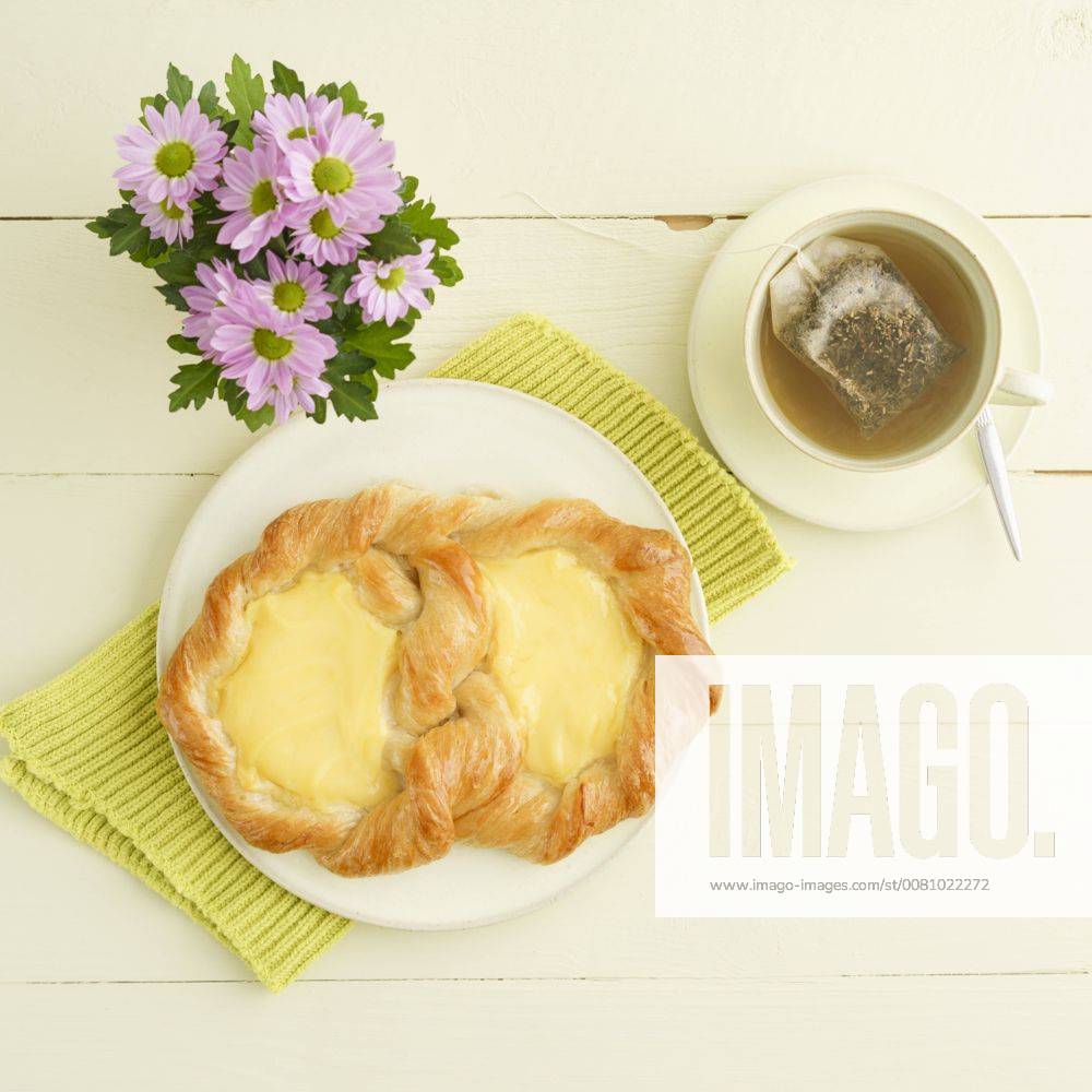 Schnecke pastry with vanilla custard ECF01937