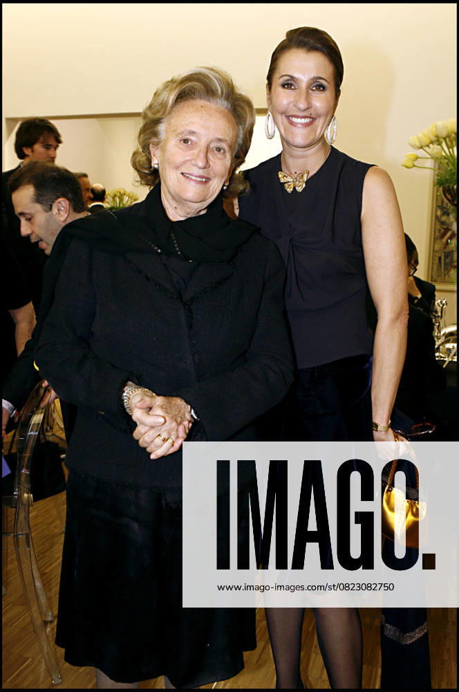 BERNARDETTE CHIRAC ET PIA DE NICOLAY LES AMIS DU CENTRE GEORGES POMPIDOU FETENT LES 30 ANS DU CENTRE PARTY FOR THE 30 TH BIRTHDAY OF GEORGES POMPIDOU CENTER BEAUBOURG IN PARIS Paris France