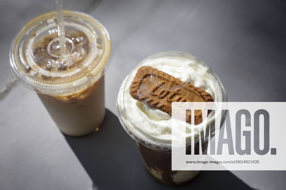 IMAGO Creative, Food, Trend, Iced Coffee July 9, 2025, Tampa, Florida, USA: Ready for pickup are a Cinnamon Bun iced latte, left, and a Biscuitty Bites latte at The Coffee Cup mobile espresso bar at the Cypress Grand Apartments on Wednesday, July 9, 2025, in Tampa. Tampa USA - ZUMAs70_ 20250709_zan_s70_005