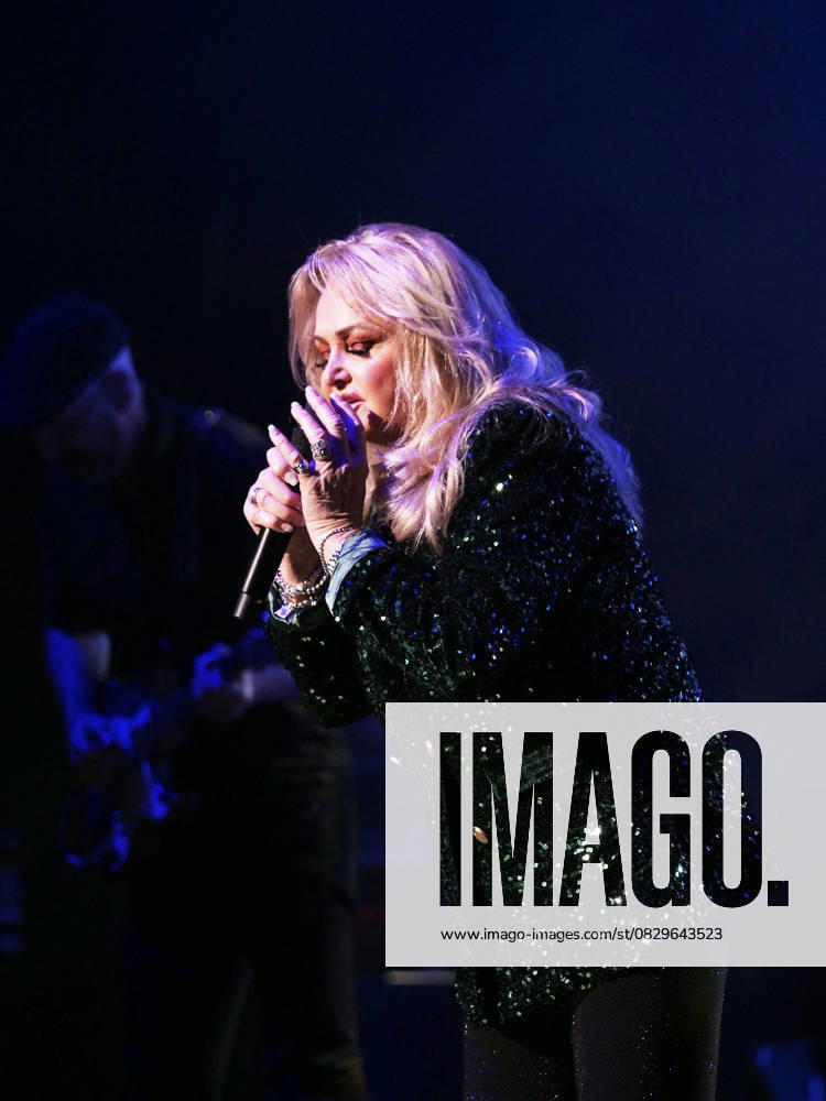 Bonnie Tyler en concert à L Amphithéâtre 3000 du Centre de Congrès de Lyon, France, le 11 décembre 2023. MPP Bestimage Bonnie Tyler in concert at the Amphithéâtre 3000 of the Lyon Convention Center, in Lyon, France, on December 11, 2023. Lyon France