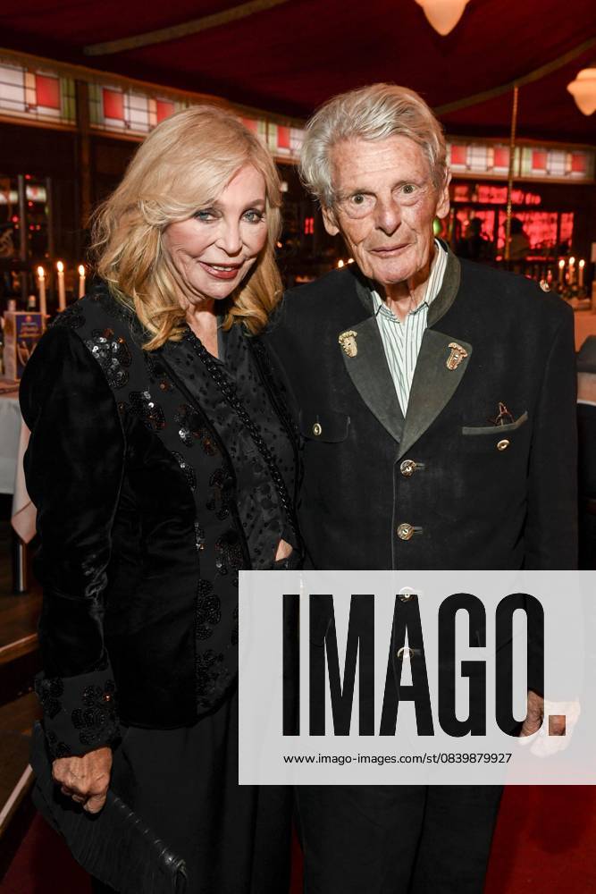 Abb Palazzo- Evelyn Bresser und Klaus Bresser zu Gast bei der Gala Premiere von Kolja Kleeberg und Hans-Peter Wodarz 17. Dinner Show Unikate im PALAZZO-Spiegelpalast am 07.11.2025 in Berlin Berlin Deutschland