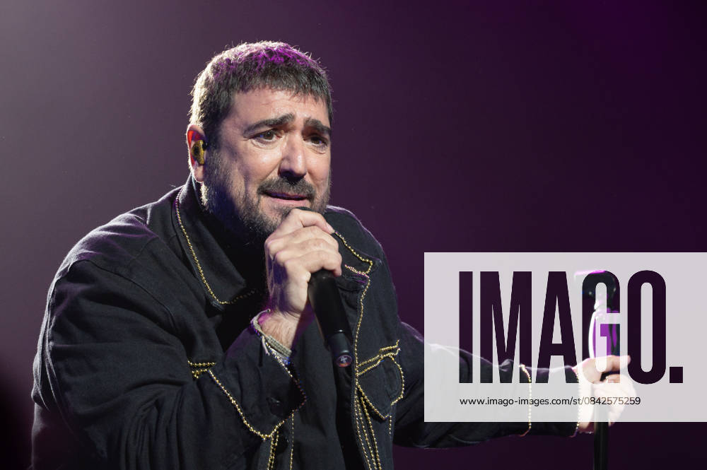 Antonio Orozco performs in Madrid, Spain - 10 Dec 2025 Singer Antonio Orozco performs during a concert at the Movistar Arena. Madrid Spain
