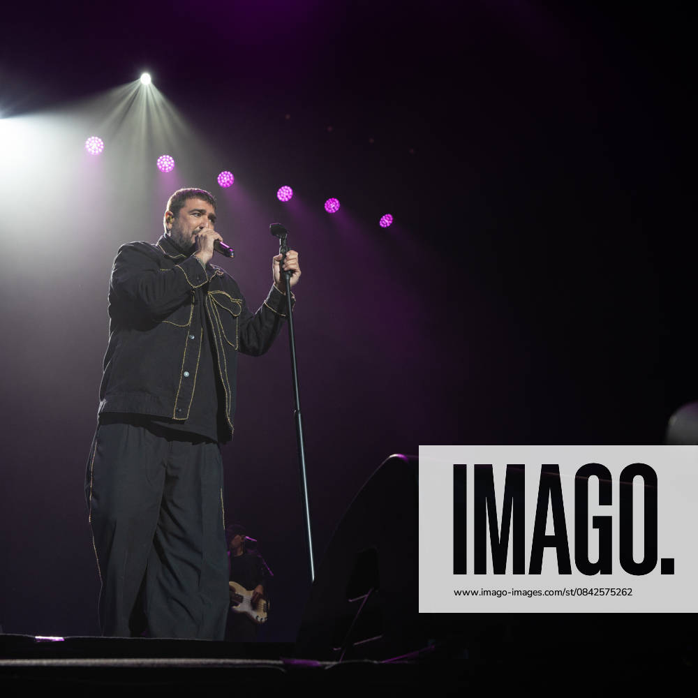 Antonio Orozco performs in Madrid, Spain - 10 Dec 2025 Singer Antonio Orozco performs during a concert at the Movistar Arena. Madrid Spain