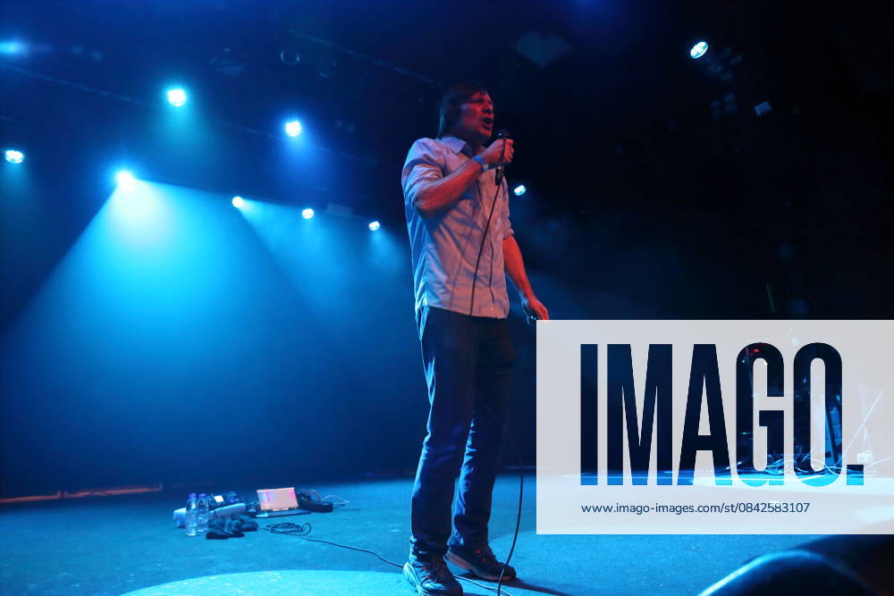 John Maus bei einem Konzert im Astra Kulturhaus in Berlin, 10. Dezember 2025. John Maus Konzert Berlin
