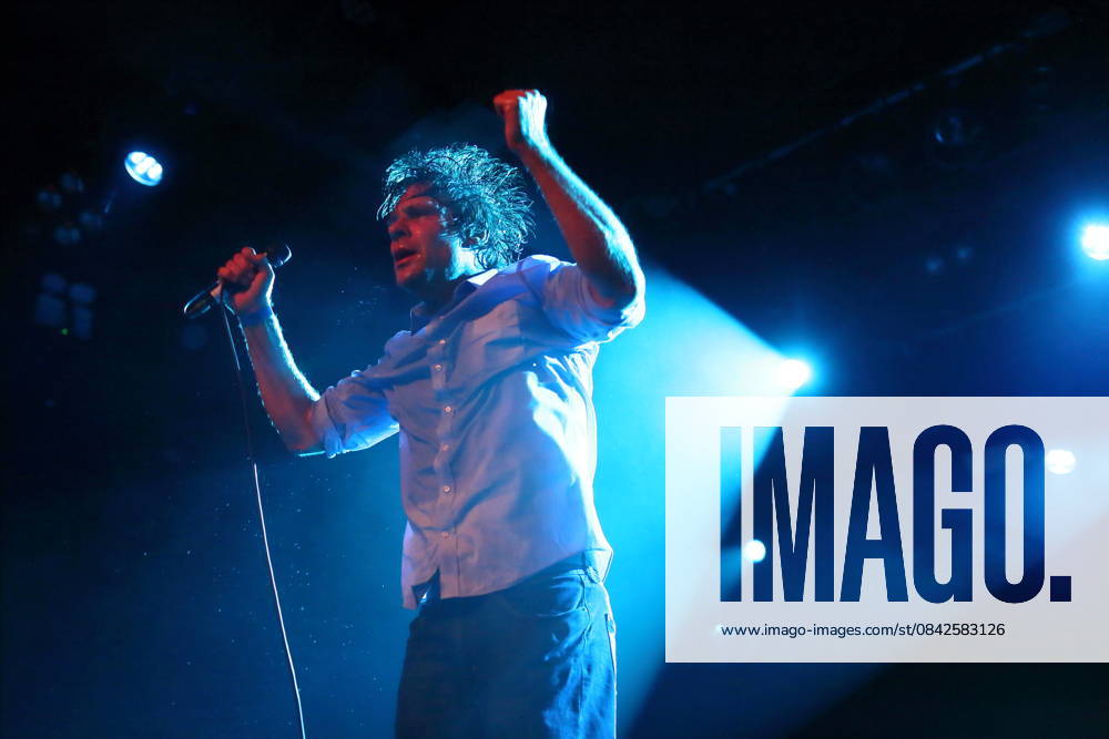 John Maus bei einem Konzert im Astra Kulturhaus in Berlin, 10. Dezember 2025. John Maus Konzert Berlin
