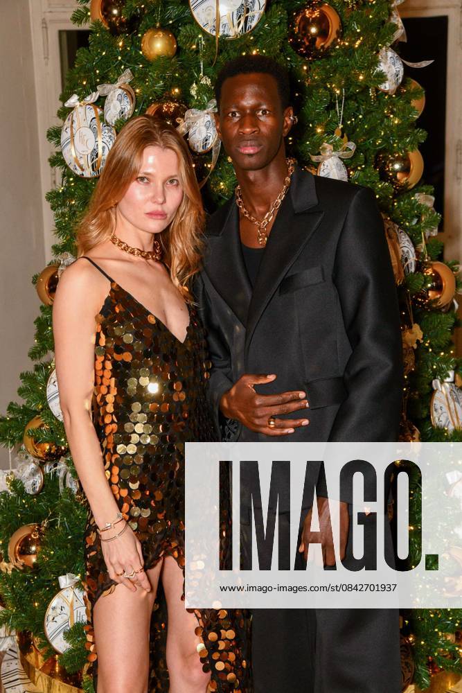 HFC Christmas Party - Paris Amine Benrachid, Daria Avdienko attend the HFC (Haute Fragrance Company) Christmas Party at the Musée des Arts décoratifs in Paris on December 11, 2025. Photo by Shootpix ABACAPRESS.COM Paris France