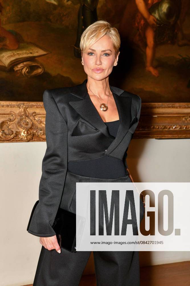 HFC Christmas Party - Paris Adriana Karembeu attends the HFC (Haute Fragrance Company) Christmas Party at the Musée des Arts décoratifs in Paris on December 11, 2025. Photo by Shootpix ABACAPRESS.COM Paris France