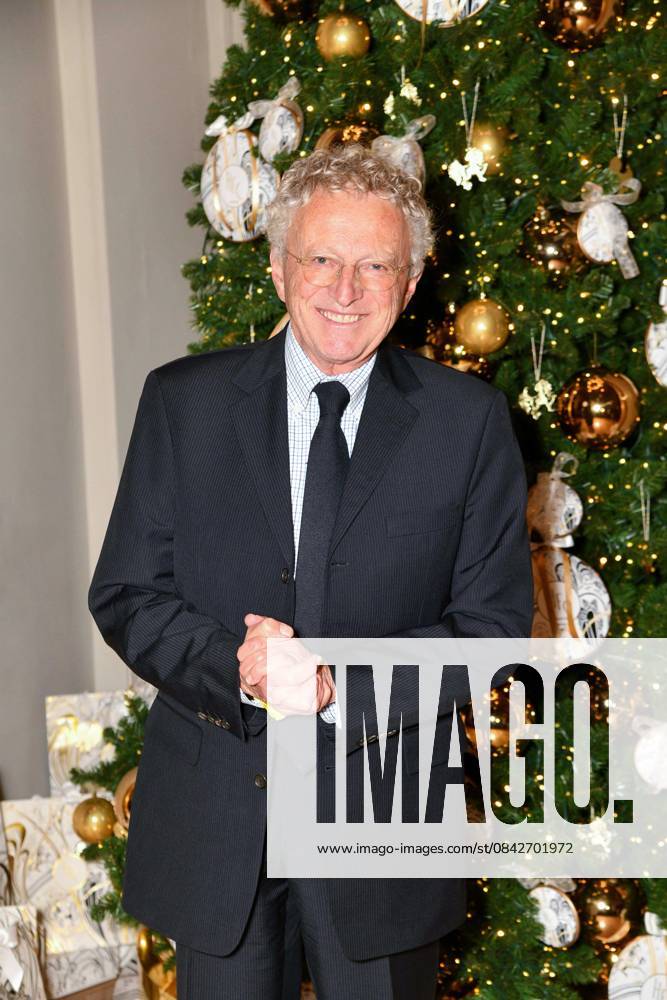 HFC Christmas Party - Paris Nelson Montfort attends the HFC (Haute Fragrance Company) Christmas Party at the Musée des Arts décoratifs in Paris on December 11, 2025. Photo by Shootpix ABACAPRESS.COM Paris France