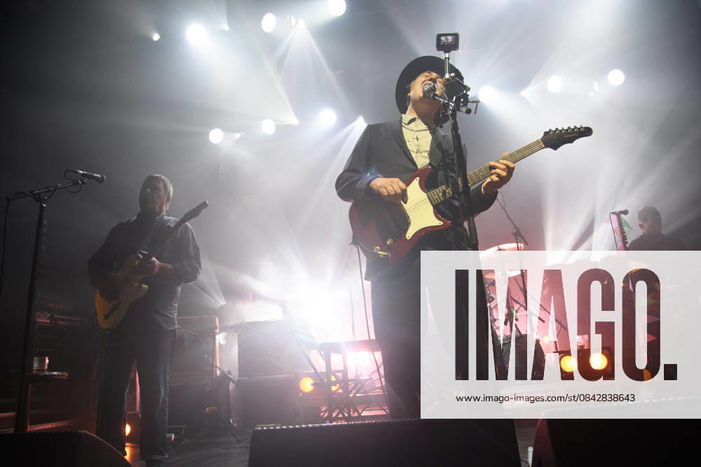 Babyshambles Perform at Koko, London Guitarist Mick Whitnall and lead singer Pete Doherty of English rock band Babyshambles performs at Koko in London, England, UK on Monday 15 December 2025., Credit:Justin Ng Avalon UK, England, London, Koko