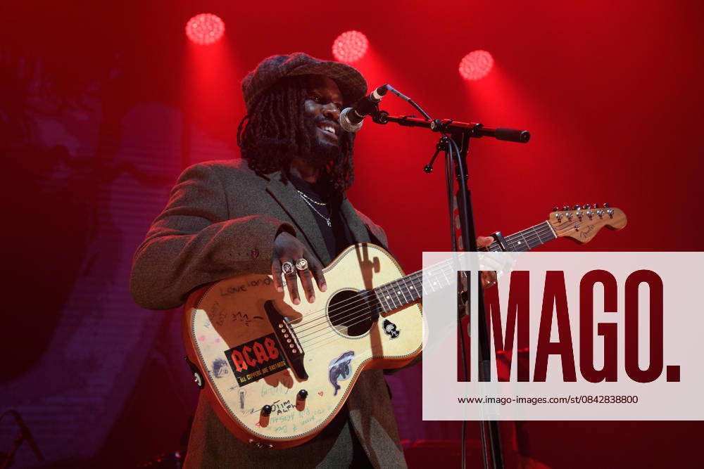 Hak Baker Performs at Koko, London English singer Hak Baker performs at Koko in London, England, UK on Monday 15 December 2025., Credit:Justin Ng Avalon UK, England, London, Koko