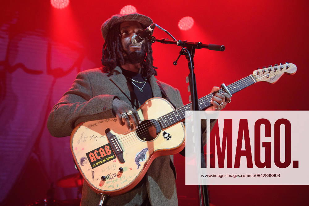 Hak Baker Performs at Koko, London English singer Hak Baker performs at Koko in London, England, UK on Monday 15 December 2025., Credit:Justin Ng Avalon UK, England, London, Koko