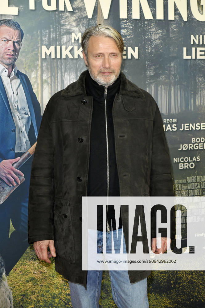 Mads Mikkelsen at the premiere of the movie Therapy for Vikings at the Delphi Filmpalast Berlin, 17 12 2025 Foto:xM.xBehrensx xFuturexImagex wikinger_5216