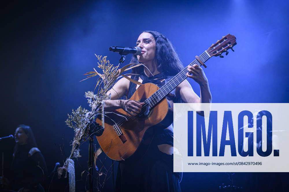 Music Concert - La NINA - Furesta Europa Tour The Neapolitan female singer-songwriter La Nina pseudonym of Carola Moccia - performs live for the Furesta Europa Tour at at Atlantico Club on December 17, 2025 in Rome, Italy Rome Atlantico Italy