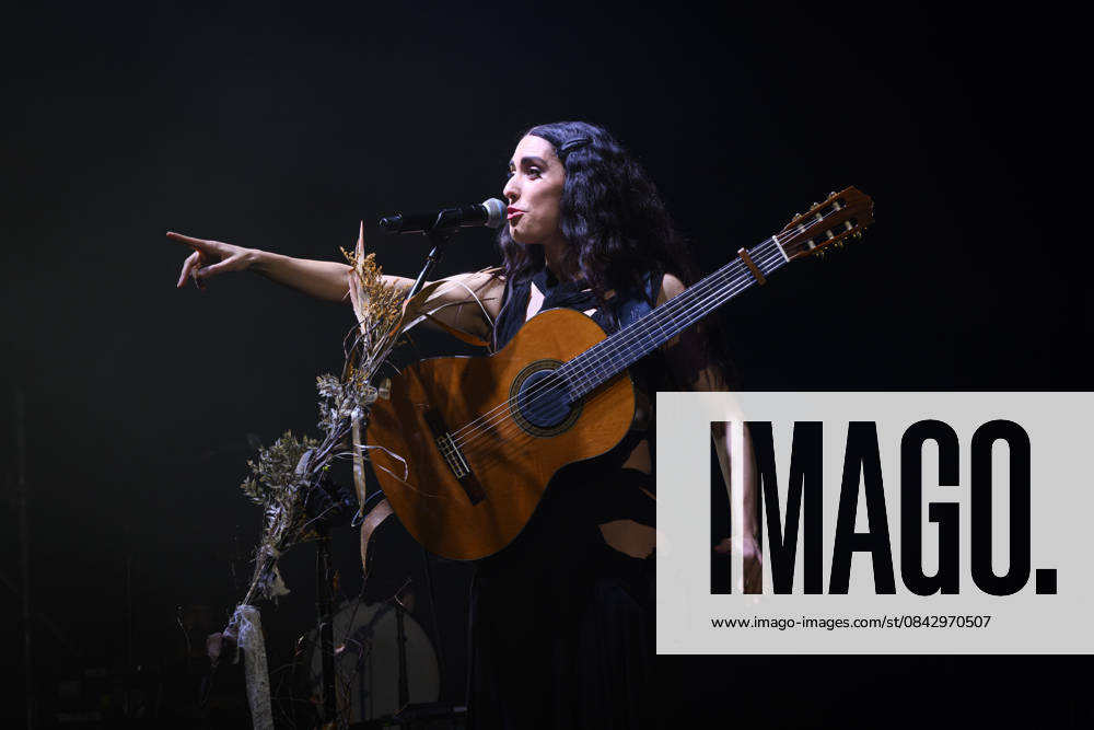 Music Concert - La NINA - Furesta Europa Tour The Neapolitan female singer-songwriter La Nina pseudonym of Carola Moccia - performs live for the Furesta Europa Tour at at Atlantico Club on December 17, 2025 in Rome, Italy Rome Atlantico Italy