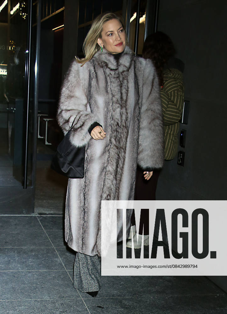 Kate Hudson on Watch What Happen Live with Andy Cohen to talk about new movie Song Sung Blue Featuring: Kate Hudson Where: New York City, New York, United States When: 17 Dec 2025 Credit: Roger Wong INSTARimages . NOT FOR USE BY NEWSPAPERS BASED IN THE UK.