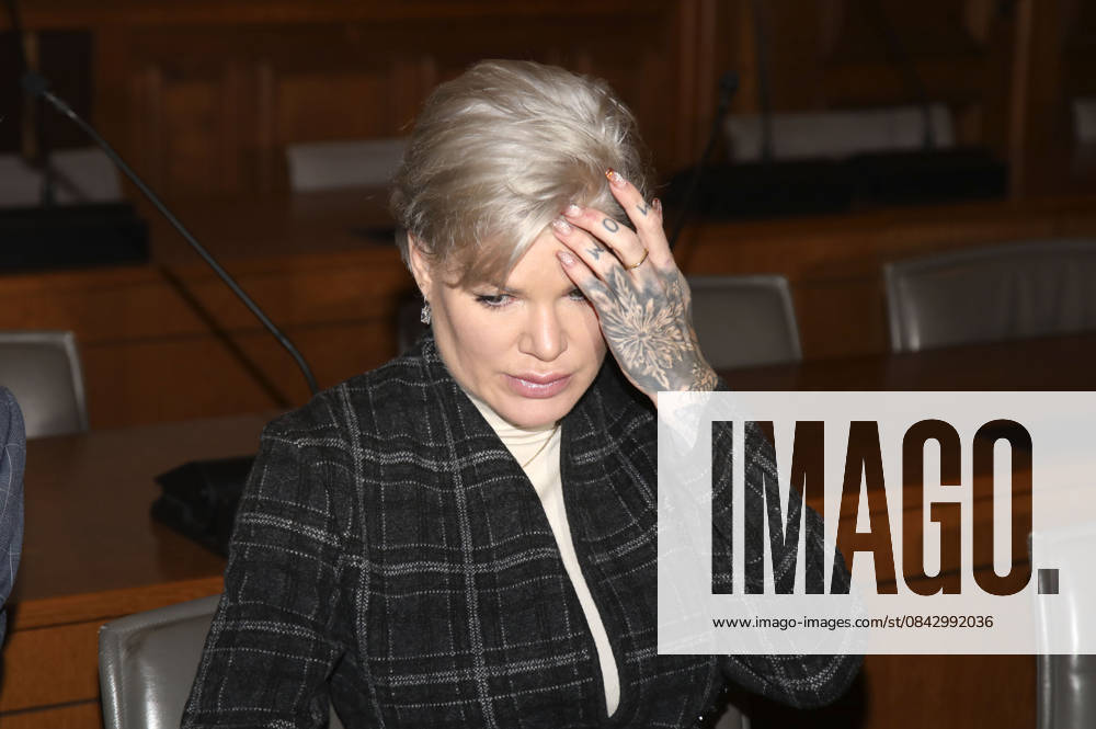 Melanie Müller at the appeal trial for using signs of unconstitutional and terrorist organizations at Leipzig District Court Leipzig, 18 12 2025 Foto:xAgenturxWehnertx xGränzdörferx xFuturexImagex mueller_5205