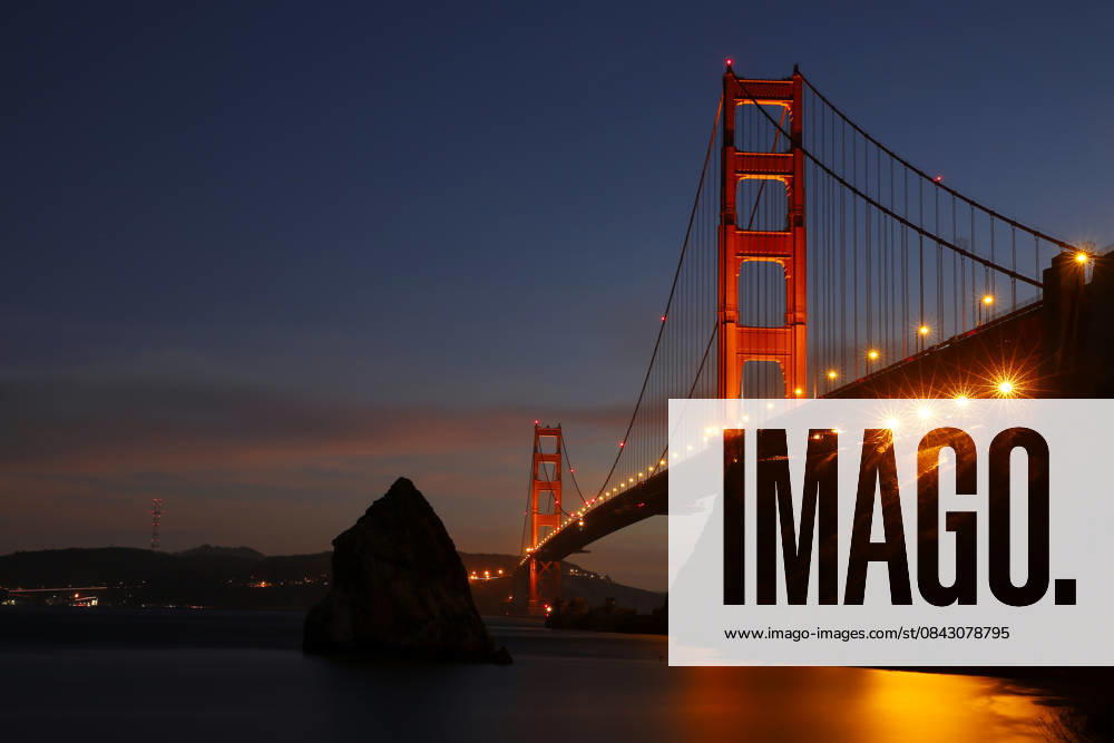 Sunset in San Francisco SAN FRANCISCO, USA - NOVEMBER 04: A view of Golden Gate Bridge is seen during sunset in San Francisco, California, United States on November 04, 2018. California United States. Editorial use only. Please get in touch for any other usage.