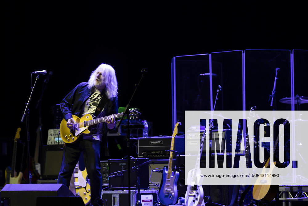 Martin McAloon perfroms live at o2 City Hall, Newcastle, on 18 December 2025 Martin McAloon perfroms live at o2 City Hall, Newcastle, on 18 December 2025, Credit:David Wala Avalon Tyne and Wear, Newcastle upon Tyne