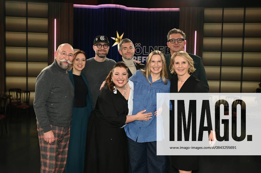 Moderator Horst Lichter, Gründerin Carina Raddatz, Sänger Mark Forster, Schauspielerin Meltem Kaptan, Moderator Micky Beisenherz, Psychotherapeutin Franca Cerutti, Schauspieler Hans Sigl und Moderatorin Susan Link, l-r, zu Gast in der WDR Talkshow Kölner Treff