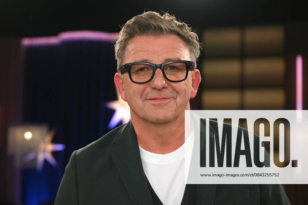 Schauspieler Hans Sigl zu Gast in der WDR Talkshow Kölner Treff