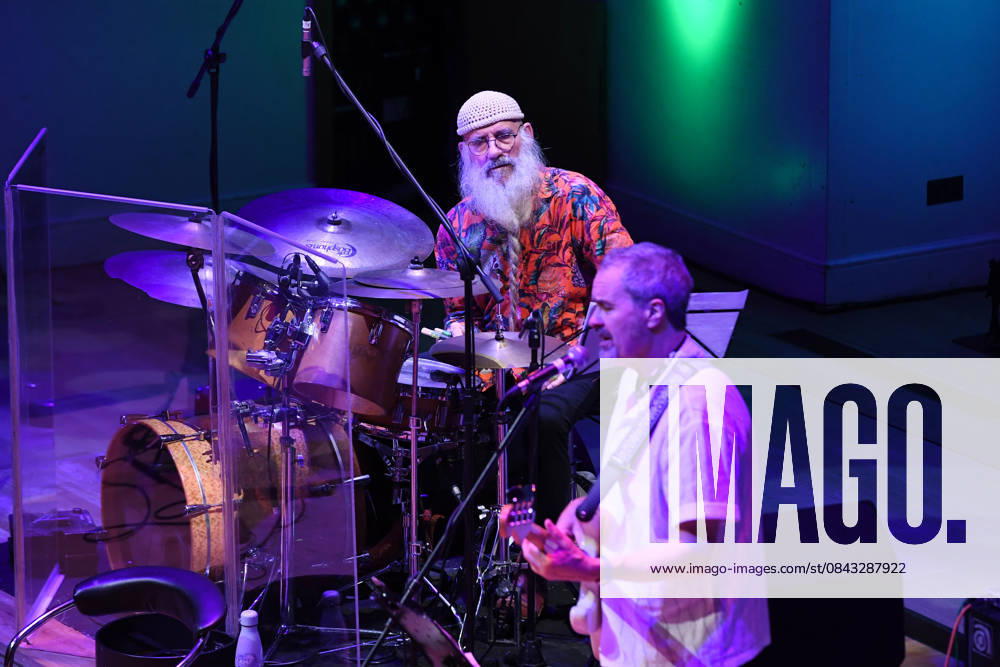 Steeleye Span performing at Cadogan Hall in London LONDON, ENGLAND - DECEMBER 19: Liam Genockey of Steeleye Span performing at Cadogan Hall on December 19, 2025 in London, England CAP MAR MAR Great Britain UK
