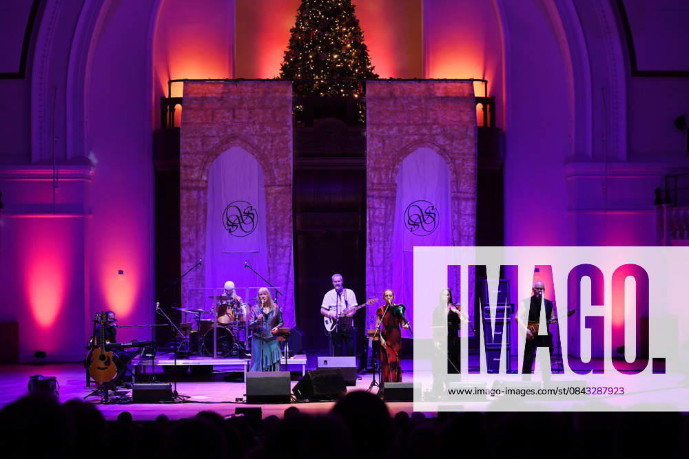 Steeleye Span performing at Cadogan Hall in London LONDON, ENGLAND - DECEMBER 19: Julian Littman, Liam Genockey, Maddy Prior, Roger Carey, Athena Octavia, Violeta Vicci and Andrew Sinclair of Steeleye Span performing at Cadogan Hall on December 19, 2025 in London, England CAP MAR MAR Great Britain UK
