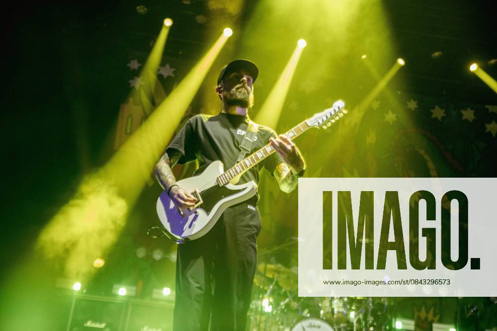 Neck Deep performing live at O2 Academy Brixton in London, United Kingdom, on 19 December 2025 Neck Deep performing live at O2 Academy Brixton in London, United Kingdom, on 19 December 2025, Credit:Sarah Tsang Avalon