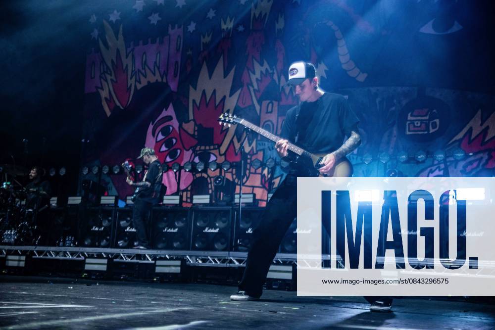 Neck Deep performing live at O2 Academy Brixton in London, United Kingdom, on 19 December 2025 Neck Deep performing live at O2 Academy Brixton in London, United Kingdom, on 19 December 2025, Credit:Sarah Tsang Avalon
