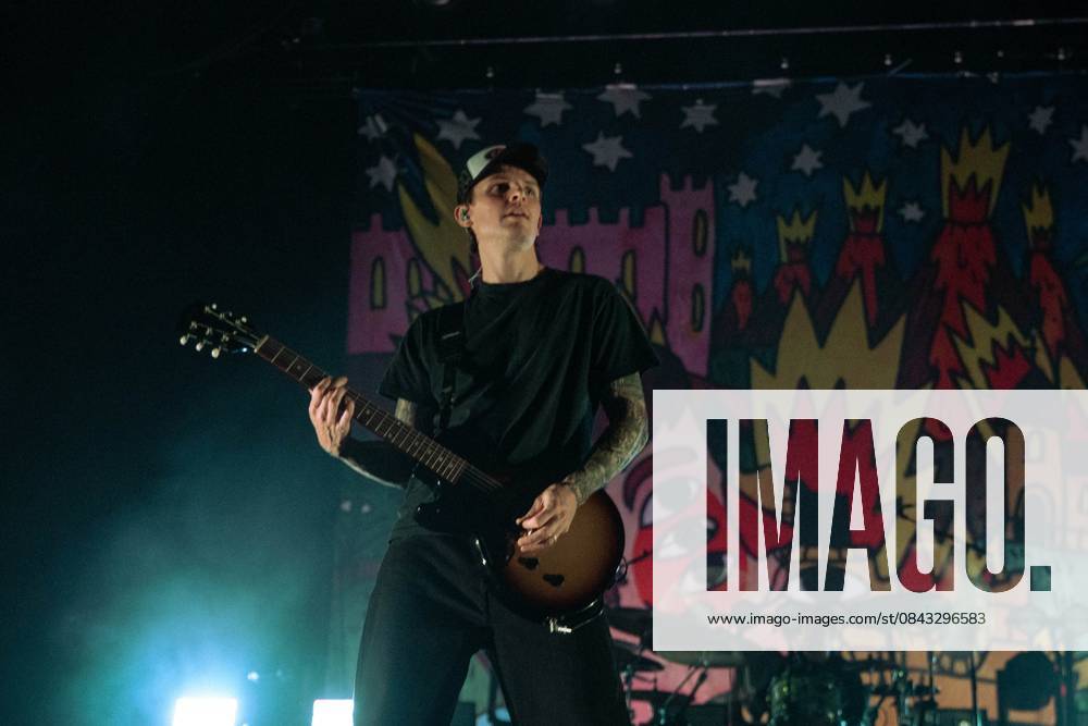 Neck Deep performing live at O2 Academy Brixton in London, United Kingdom, on 19 December 2025 Neck Deep performing live at O2 Academy Brixton in London, United Kingdom, on 19 December 2025, Credit:Sarah Tsang Avalon