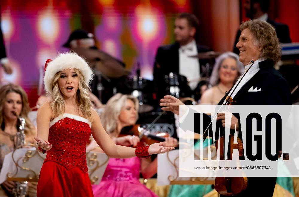 MAASTRICHT Emma Kok during the last of André Rieu s six Christmas concerts at the MECC. Rieu is accompanied by his Johann Strauss Orchestra, soloists, dancers, and skaters. ANP IRIS VAN DEN BROEK netherlands out - belgium out