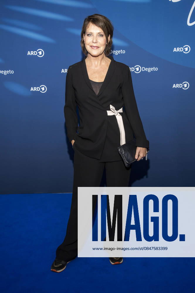 Janina Hartwig zu Gast auf dem blauen Teppich bei der ARD Blue Hour 2026 auf der Berlinale 2026 im Hotel Telegraphenamt am Freitag 13.Februar 2026 in Berlin Berlin Deutschland