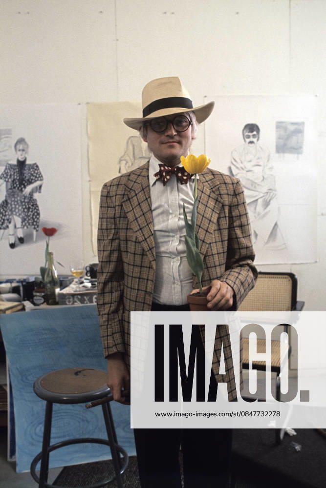 David Hockney at Gemini GEL artist s studio in Los Angeles, California during the making of the film Reaching Out 1973