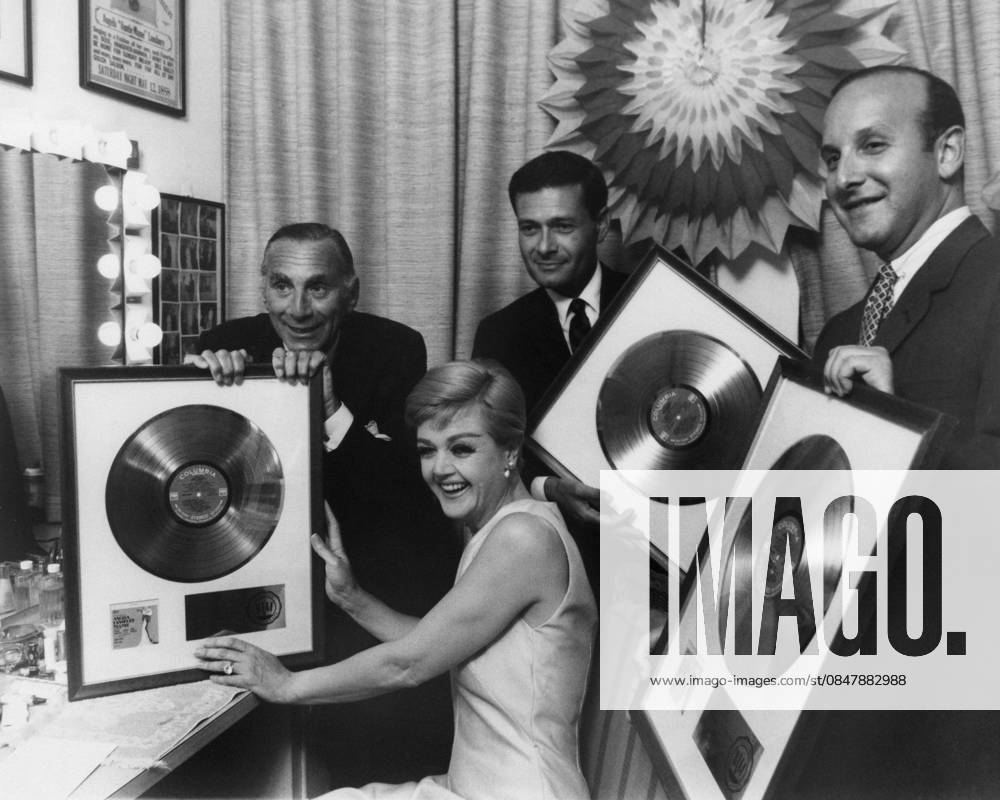 Mame (stage version) Angela Lansbury, Clive Davis, Jerry Herman, Goddard Lieberson circa 1968 ** I.V.