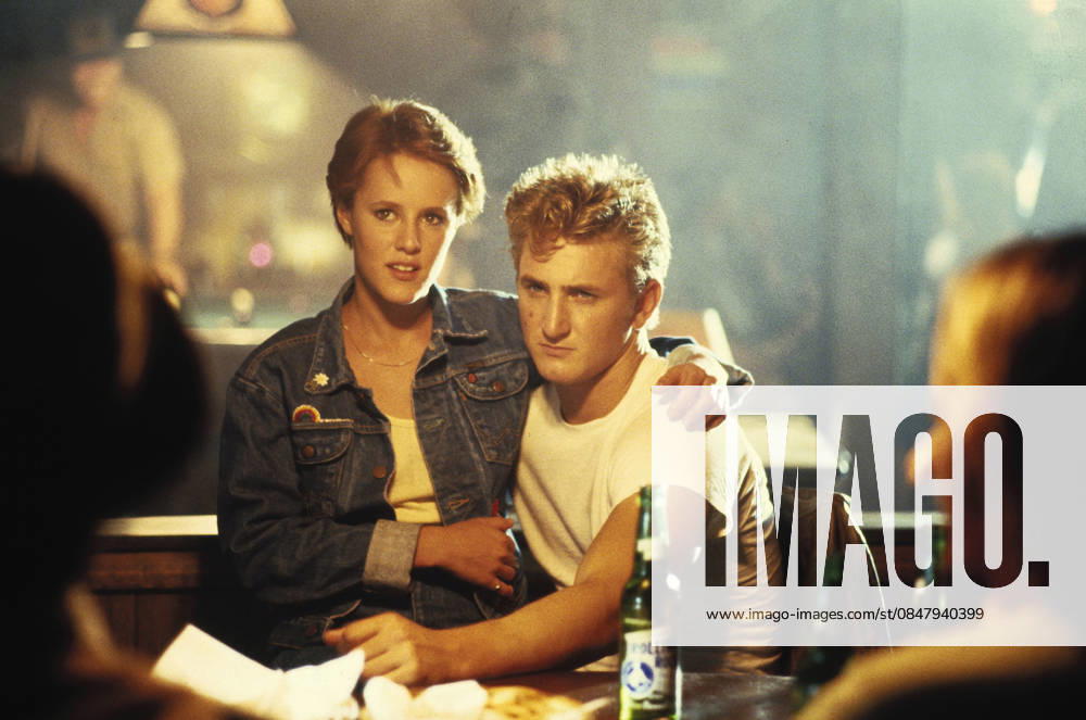 Ambassador Sean Penn RELEASE DATE: April 18, 1986. MOVIE TITLE: At Close Range. STUDIO: Orion Pictures. PLOT: Based upon the true story of Bruce Johnston Sr., his son, and his brothers; together, they constituted one of suburban Philadelphia s most notorious crime families during the 1970 s. Their criminal activities ranged from burglary, theft... and ultimately, murder. PICTURED: MARY STUART MASTERSON as Terry, SEAN PENN as Brad Whitewood Jr. Franklin Tennessee USA