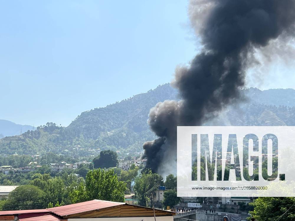 Pakistani army says chopper crashes in Muzaffarabad, all personnel dead MUZAFFARABAD, PAKISTANI-ADMINISTRATED KASMIR - JUNE 10: Smoke rises from the spot where a Pakistani Army Mi-17 helicopter crashed during take-off due to a reported technical fault, the military said, near Muzaffarabad, the capital of Pakistani-administered Kashmir on June 10, 2026. According to the Inter-Services Public Relations (ISPR), all personnel on board were killed in the accident, with no survivors. Naseer Hamed Anadolu Muzaffarabad Pakistan. Editorial use only. Please get in touch for any other usage.