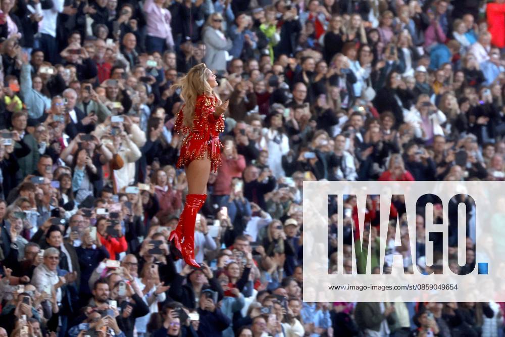 Helene Fischer, Sängerin, live im Konzert im Olympiastadion Berlin, 360-Tour, Schlager, Berlin Deutschland, Germany