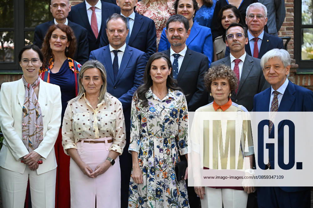 Queen Letizia chairs the meeting of the Board of Trustees of the Residencia de Estudiantes. The Minister of Science, Innovation, and Universities, Diana Morant, and Queen Letizia pose before the meeting of the Board of Trustees of the Residencia de Estudiantes on June 17, 2026, in Madrid, Spain QUEEN LETIZIA RESIDENCIA DE ESTUDIANTES JUNE 17, 2026 José Madrid Madrid, Spain,detected_source_language