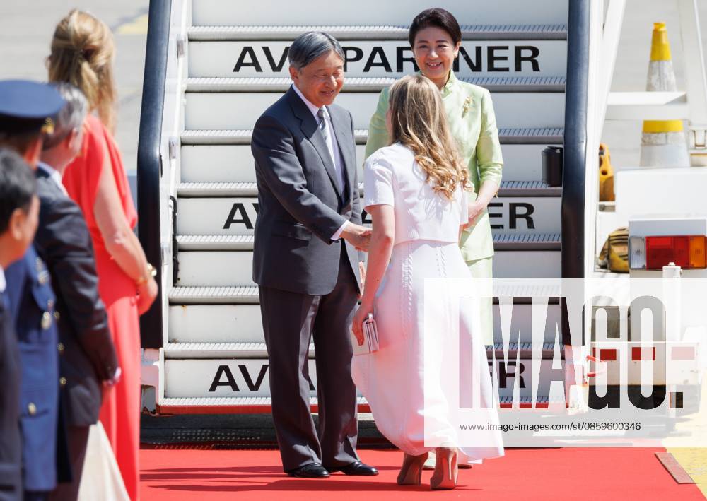 Crown Princess Elisabeth welcomes Japanese Emperor Naruhito and Japanese Empress Masako upon the arrival at Melsbroek military airport for an official state visit of the Japanese Emperor and Empress to Belgium, on Saturday 20 June 2026, in Brussels. The Emperor and Empress of Japan visit Belgium from June 20-25. BENOITxDOPPAGNE 178446438