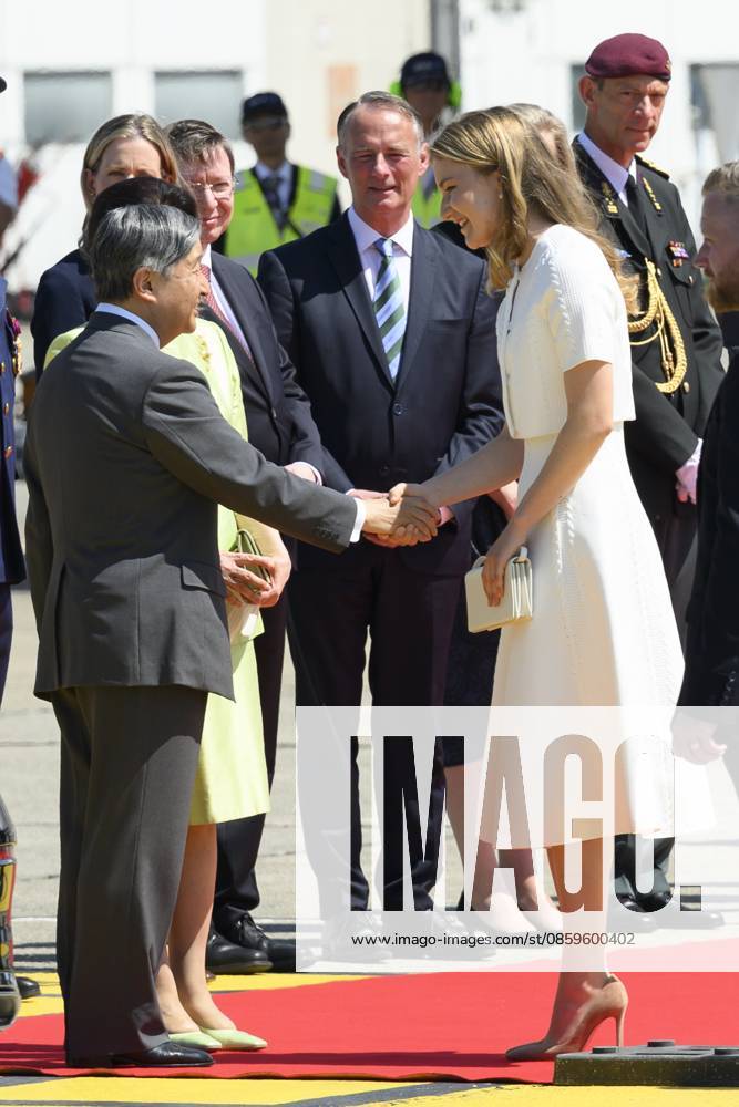 Crown Princess Elisabeth welcomes Japanese Emperor Naruhito and Japanese Empress Masako upon the arrival at Melsbroek military airport for an official state visit of the Japanese Emperor and Empress to Belgium, on Saturday 20 June 2026, in Brussels. The Emperor and Empress of Japan visit Belgium from June 20-25. POOLxPHILIPxREYNAERS 178446516