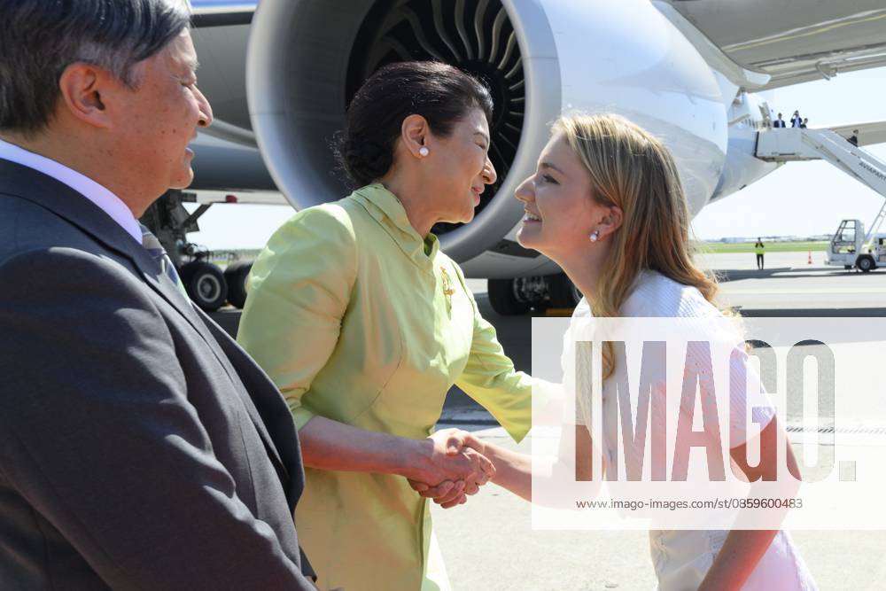 Crown Princess Elisabeth welcomes Japanese Emperor Naruhito and Japanese Empress Masako upon the arrival at Melsbroek military airport for an official state visit of the Japanese Emperor and Empress to Belgium, on Saturday 20 June 2026, in Brussels. The Emperor and Empress of Japan visit Belgium from June 20-25. POOLxPHILIPxREYNAERS 178447275