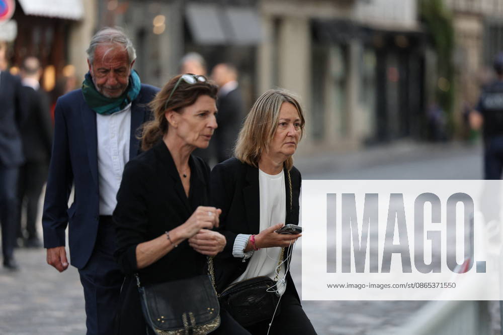 Nicolas Altmayer Funeral - Paris Guests and relatives during the funeral of French film producer Nicolas Altmayer at Saint Germain des Pres church in Paris, France on August 31, 2026. He was the co-founder of Mandarin Compagnie, and died in a car accident with his partner, Dior executive Mathilde Favier on August 17, aged 61 and 57, respectively. Photo by Raphael Lafargue ABACAPRESS.COM Paris France