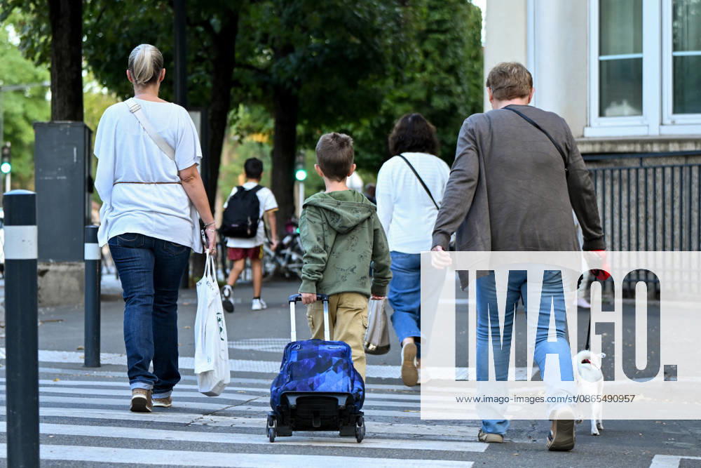 Back to School - Paris Children arrive for the first day of the 2026 school year in Paris, France on September 1, 2026. Photo by Lionel Urman ABACAPRESS.COM Paris France