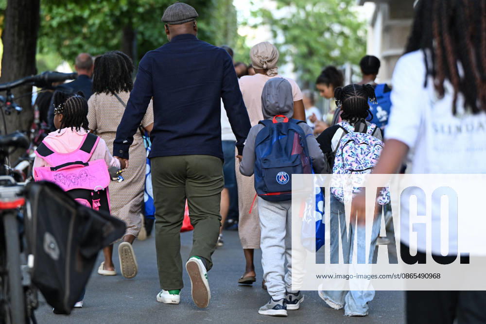 Back to School - Paris Children arrive for the first day of the 2026 school year in Paris, France on September 1, 2026. Photo by Lionel Urman ABACAPRESS.COM Paris France