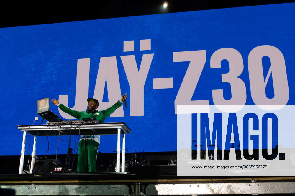 Night one of Jay-Z 30 Concert in London, UK - 4 Sept 2026 DJ Manny Norte on stage as he opens for Jay-Z on the first night of the Jay-Z 30 tour celebrating the 30th anniversary of his debut album Reasonable Doubt at Tottenham Hotspur Stadium. London United Kingdom
